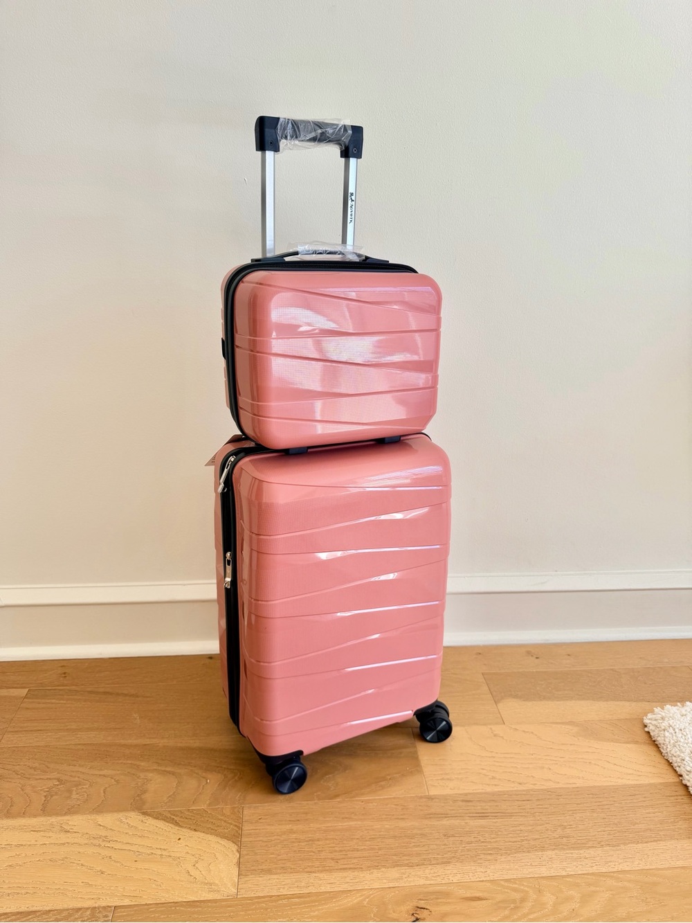 2pcs Ultra-Lightweight Carry-On Luggage Set with Cosmetic Bag Durable Sturdy NEW